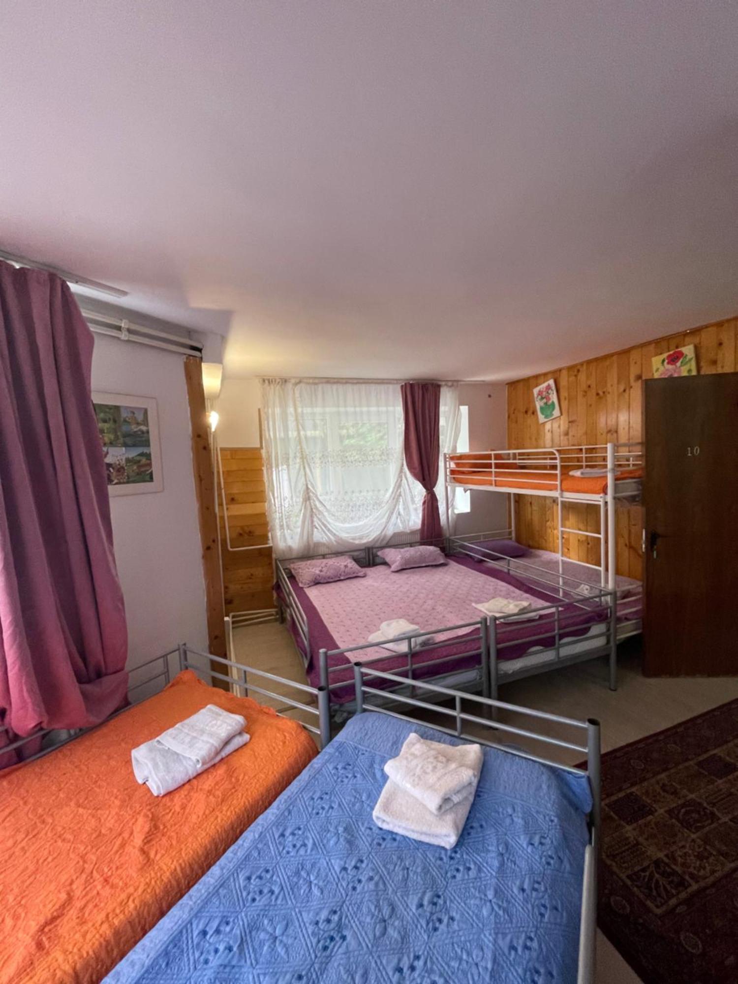 Constantinescu A. Hotel Buşteni Buitenkant foto